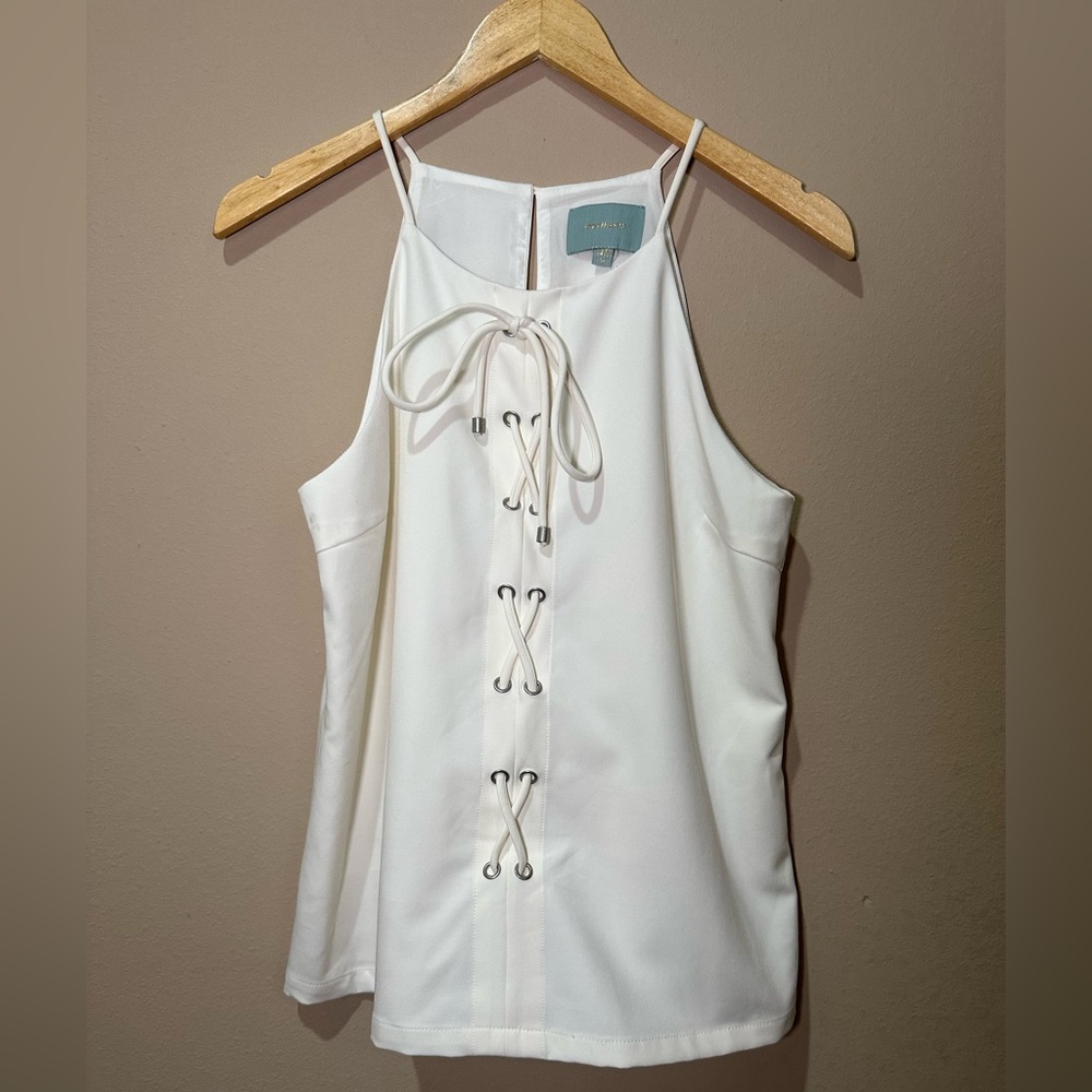Skies Are Blue Ivory Lace-Up Tank Top  Blouse Size Medium Juniors (AA)
